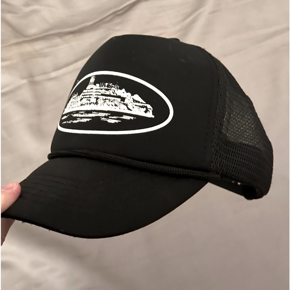 Corteiz Trucker hat Black